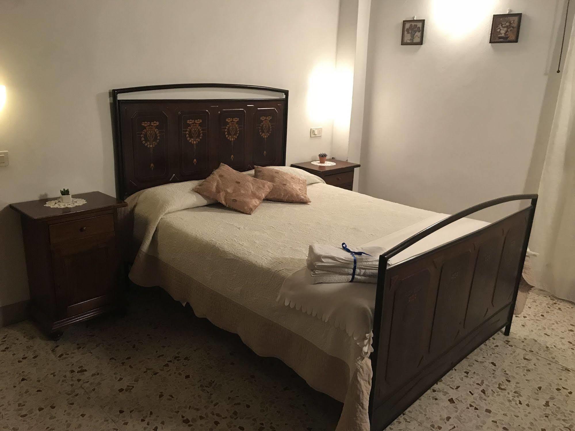 Camere Gozzante Pienza Extérieur photo