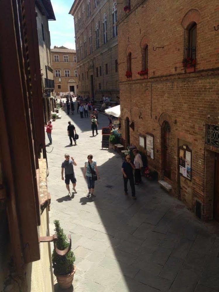 Camere Gozzante Pienza Extérieur photo